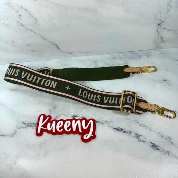 Louis Vuitton Multi Pochette Accessories monogram crossbody 3-bag w/rare Strap - Picture 3 of 16